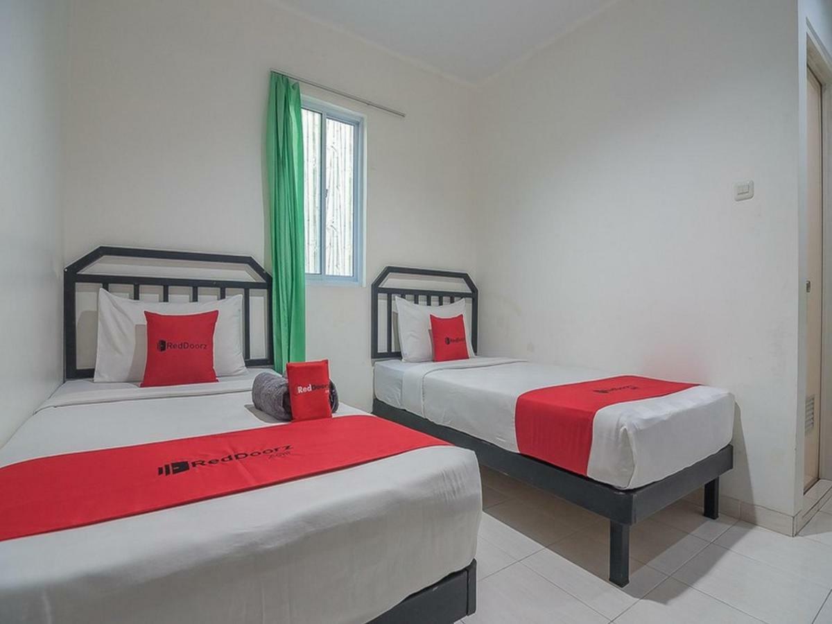 Reddoorz Near Nagoya Citywalk Batam 2 Экстерьер фото